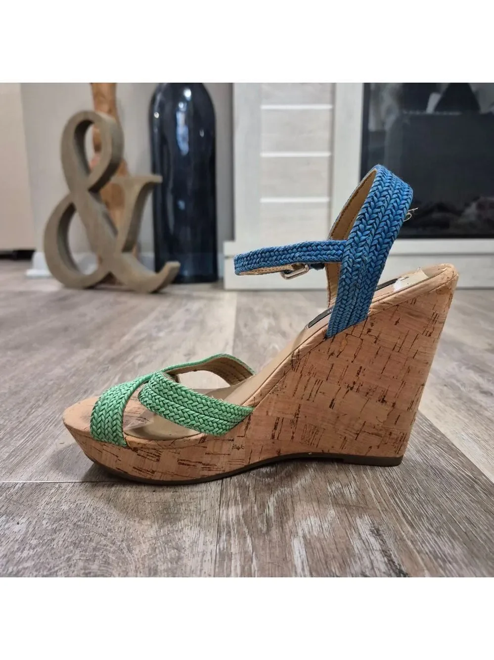 Women's Ann Taylor Sandals‎ Size 7 Blue and Green